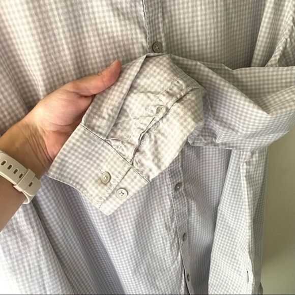 CALVIN KLEIN‎ Checkered Button Down Large - Picture 3 of 4